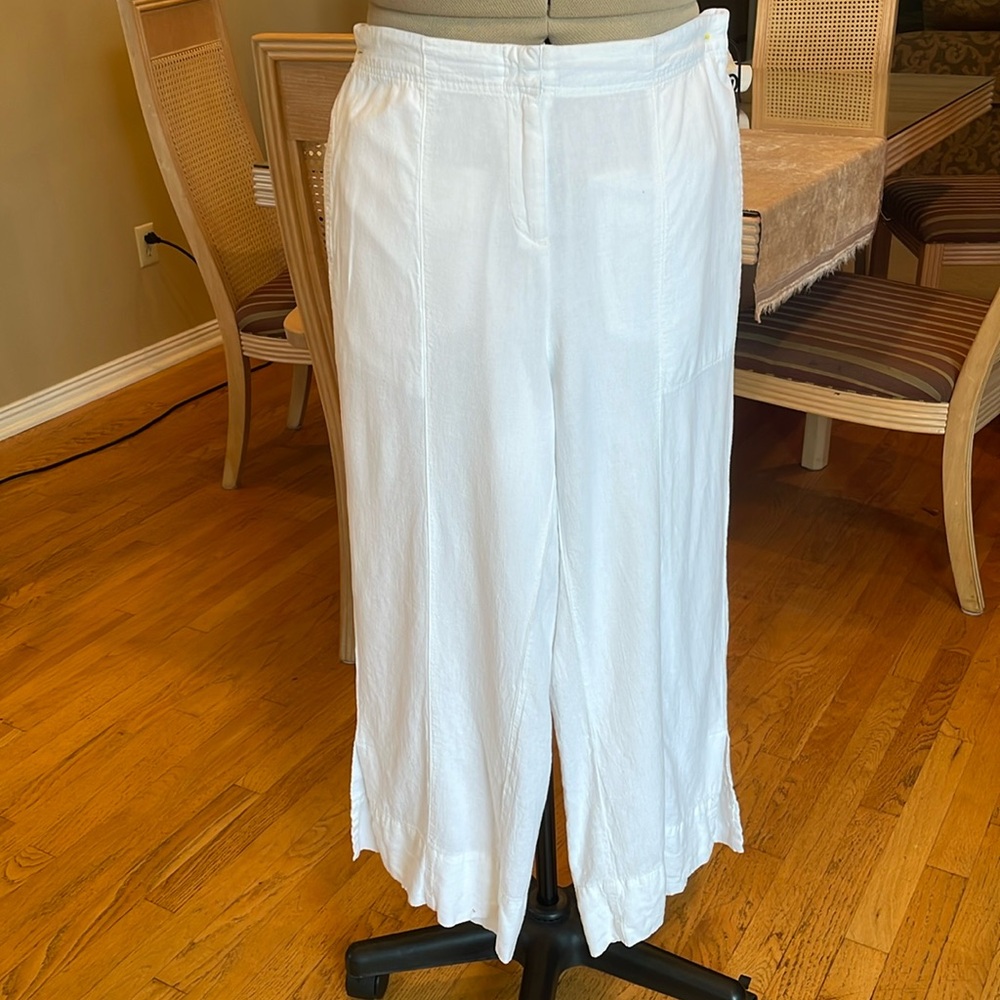 Ladies white Capri pant